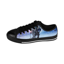 Load image into Gallery viewer, Spaceman landed Men&#39;s Sneakers